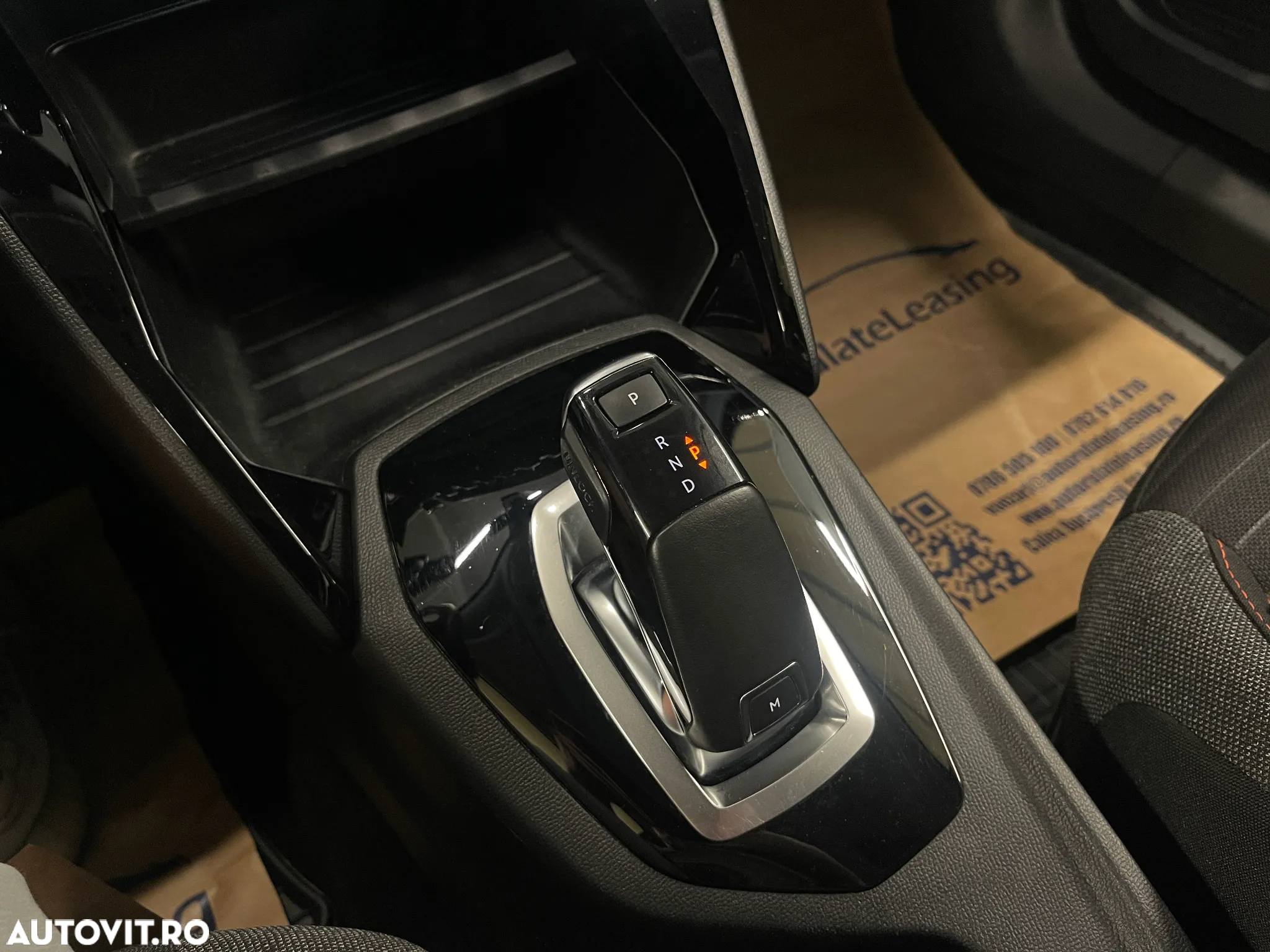 Peugeot 2008 BlueHDi 130 EAT8 Active - 27