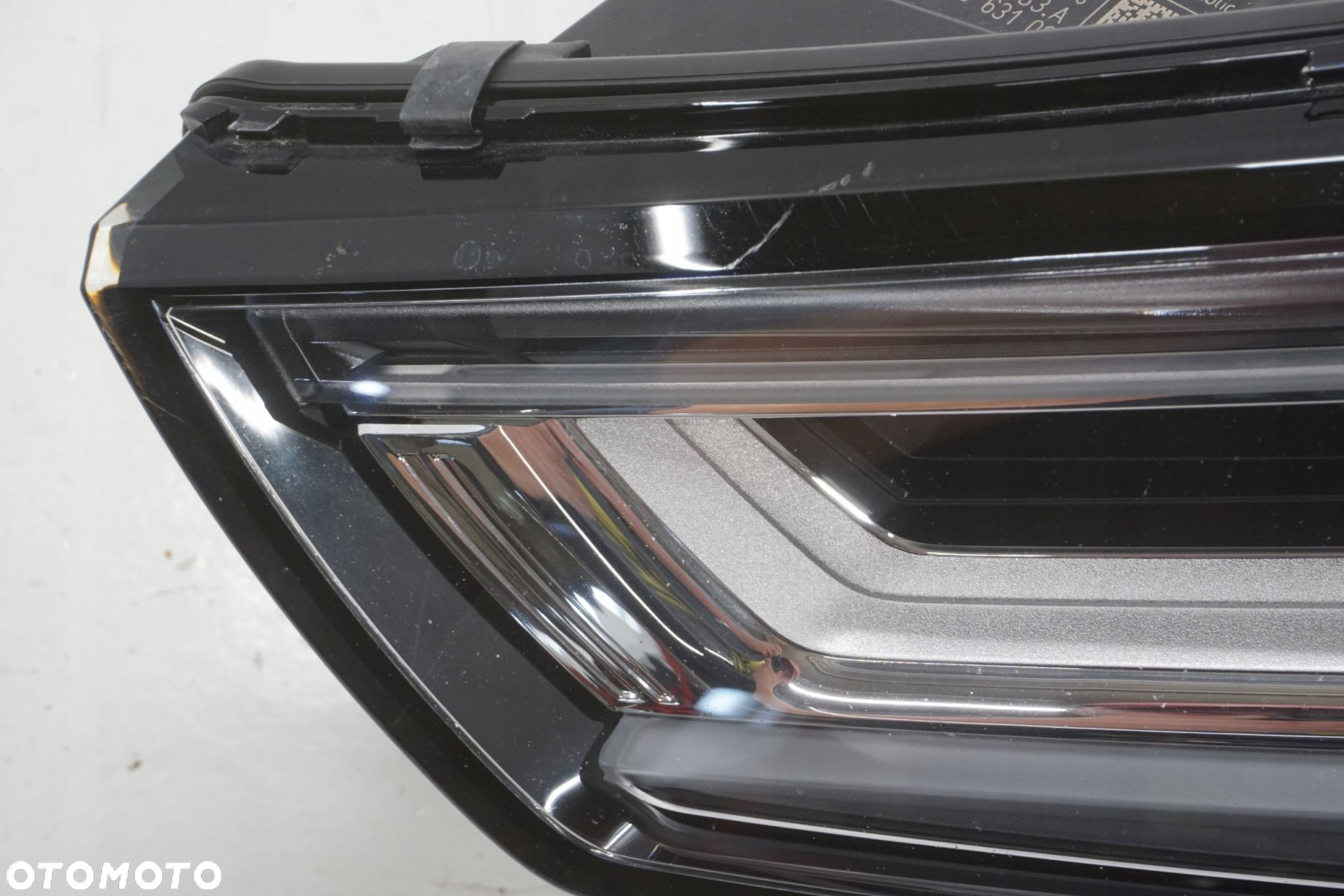 AUDI A4 B9 15R LAMPA LEWY PRZÓD MATRIX ANGLIK UK 8W0941033A - 2