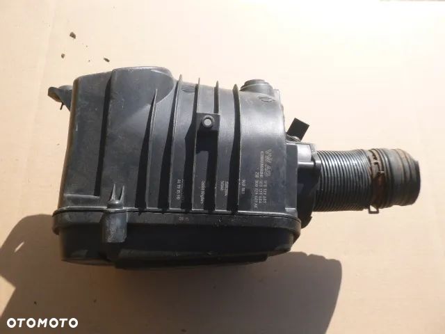 OBUDOWA FILTRA POWIETRZA SEAT ALTEA 2.0 FSI - 11