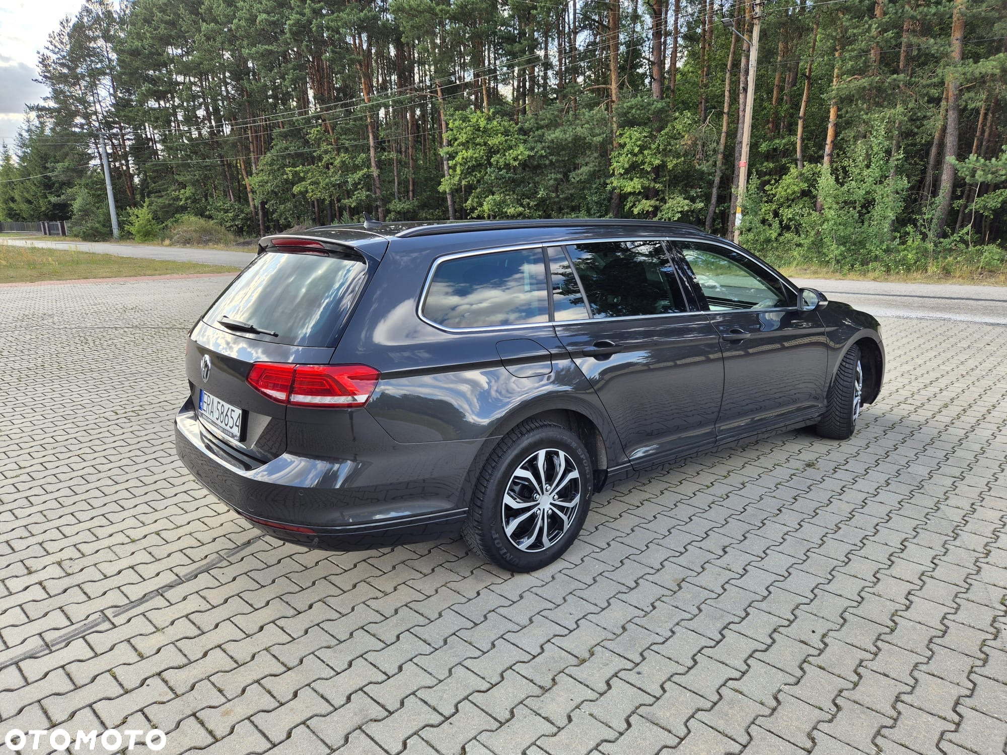 Volkswagen Passat Variant 2.0 TDI SCR DSG Highline - 7