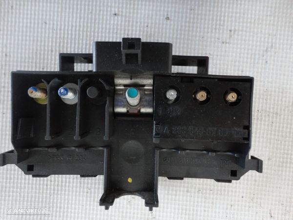 Caixa De Junção/Terminal Bateria Mercedes-Benz C-Class (W203) - 2