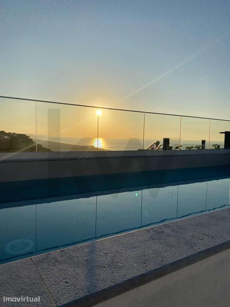 Pederneira | Nazaré :: Apartamento T2 com Piscina no Rooftop e vistas - Grande imagem: 3/31