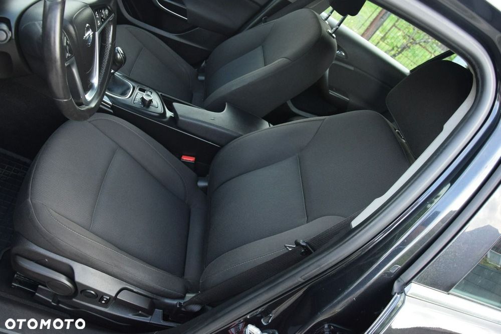 Opel Insignia 1.6 Turbo Edition - 29