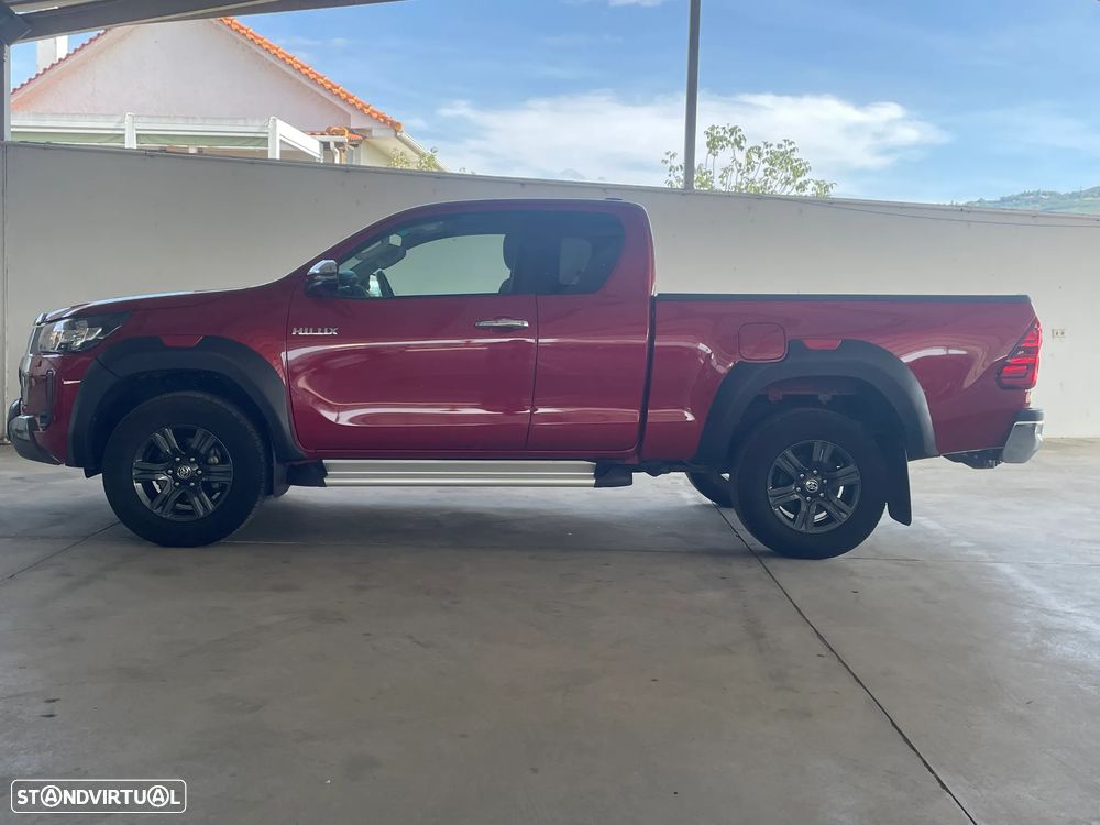 Toyota HILUX 2.4 D-4D TRIAL - 2
