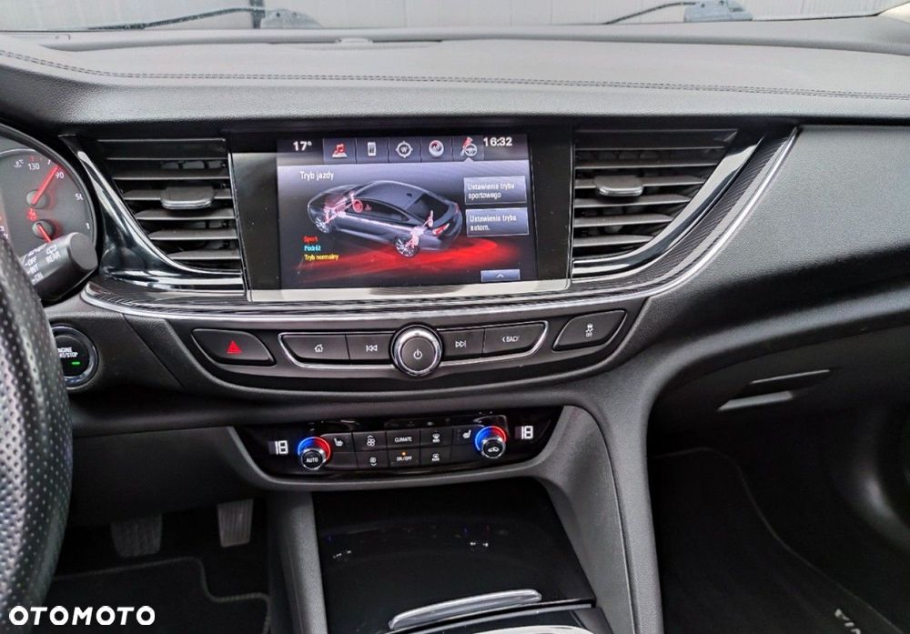 Opel Insignia - 26