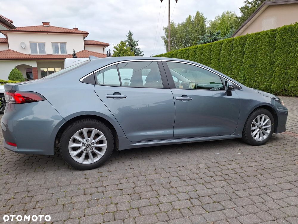 Toyota Corolla 1.8 Hybrid Comfort - 12