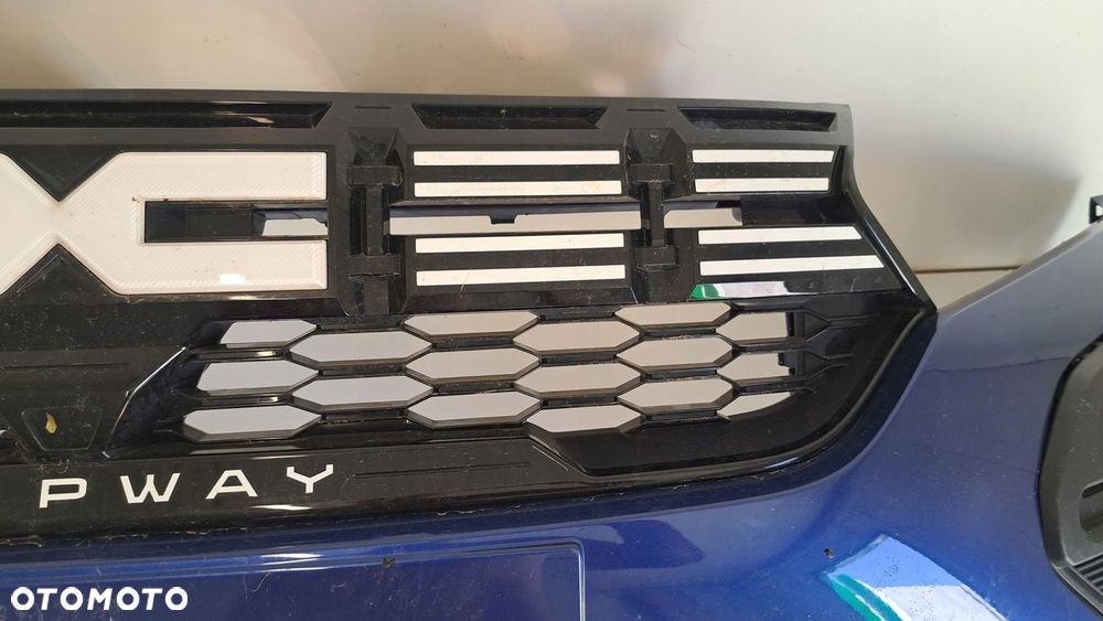 Zderzak przód DACIA Sandero 3 III STEPWAY JOGGER - GRILL - 8