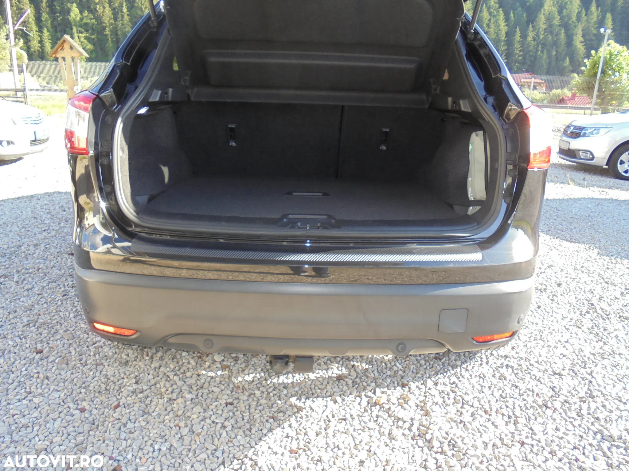 Nissan Qashqai 1.6L dCi Start/Stop 4X4-i N-Connecta - 13