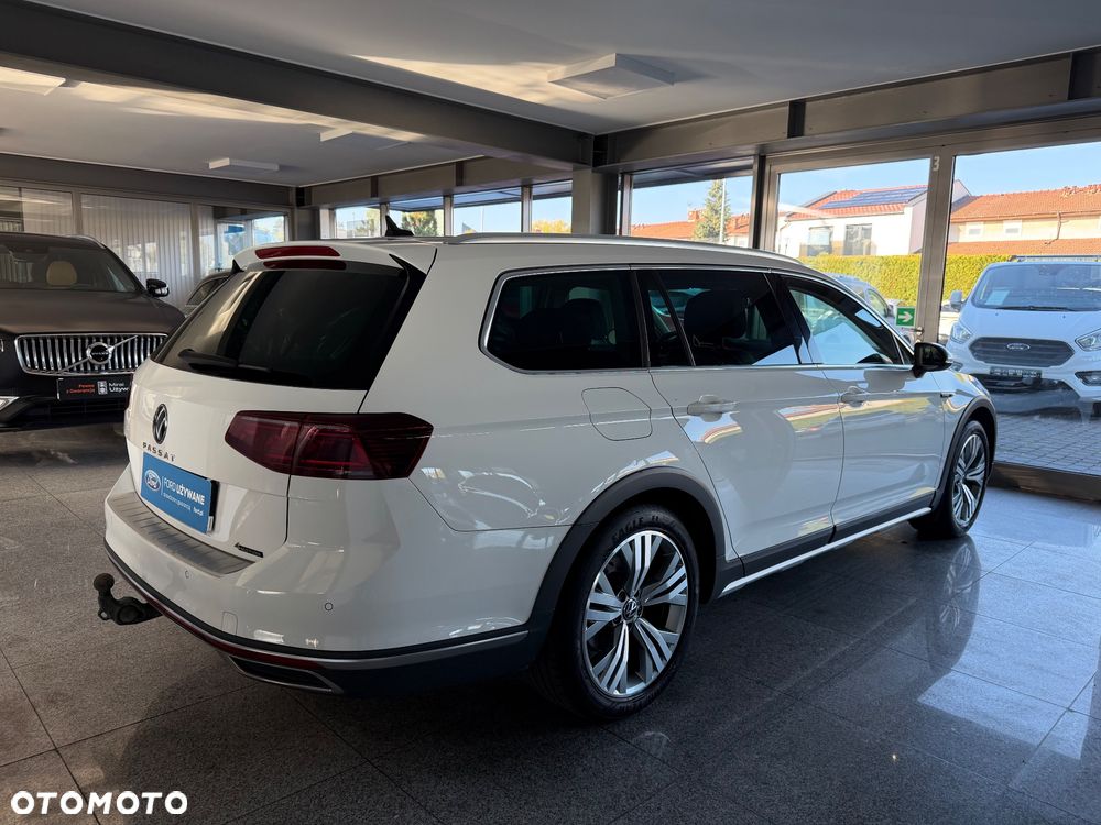 Volkswagen Passat 2.0 TDI SCR DSG 4Motion Business - 17