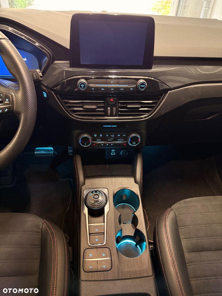 Ford Kuga 2.5P PHEV FWD ST-Line X - 38
