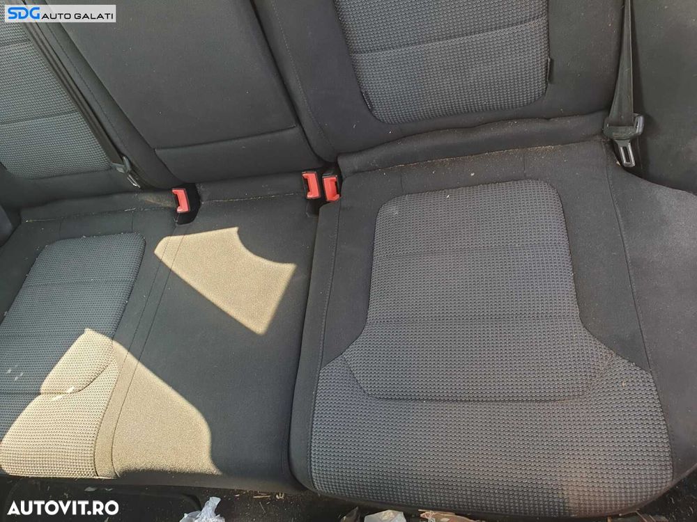 Bancheta Sezut cu Spatar Spate Pasageri Volkswagen Passat B7 Break Variant Combi 2010 - 2015 - 2