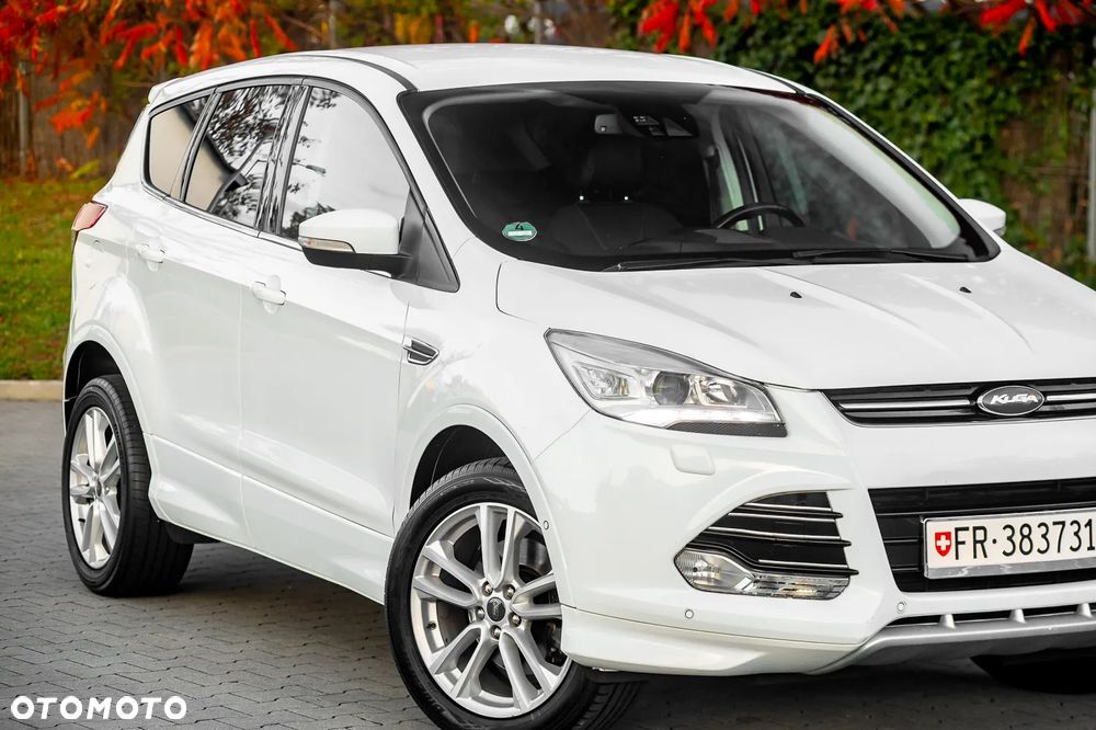 Ford Kuga 1.6 EcoBoost 4x4 Titanium - 2