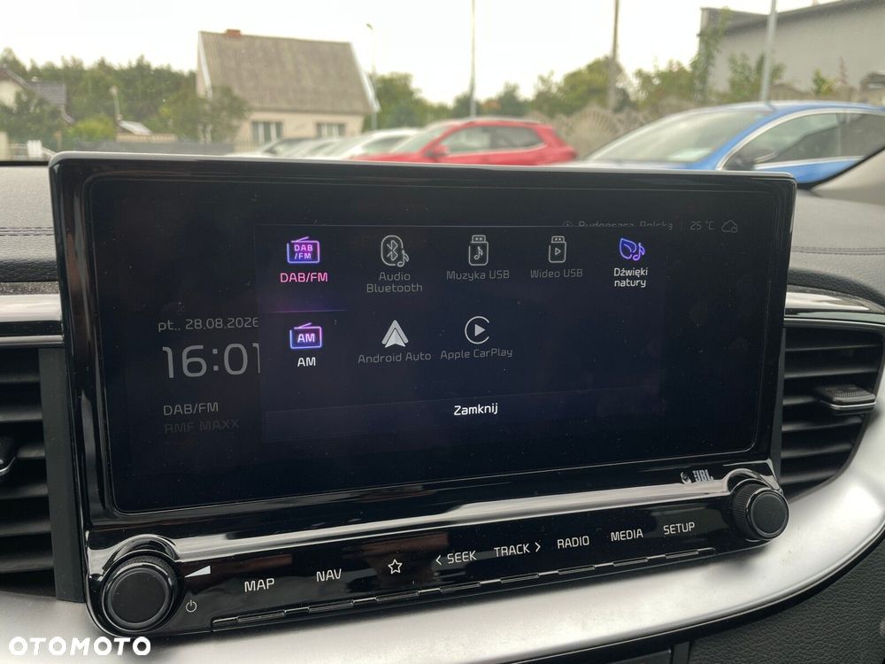 Kia XCeed 1.5 T-GDI Business Line DCT - 32