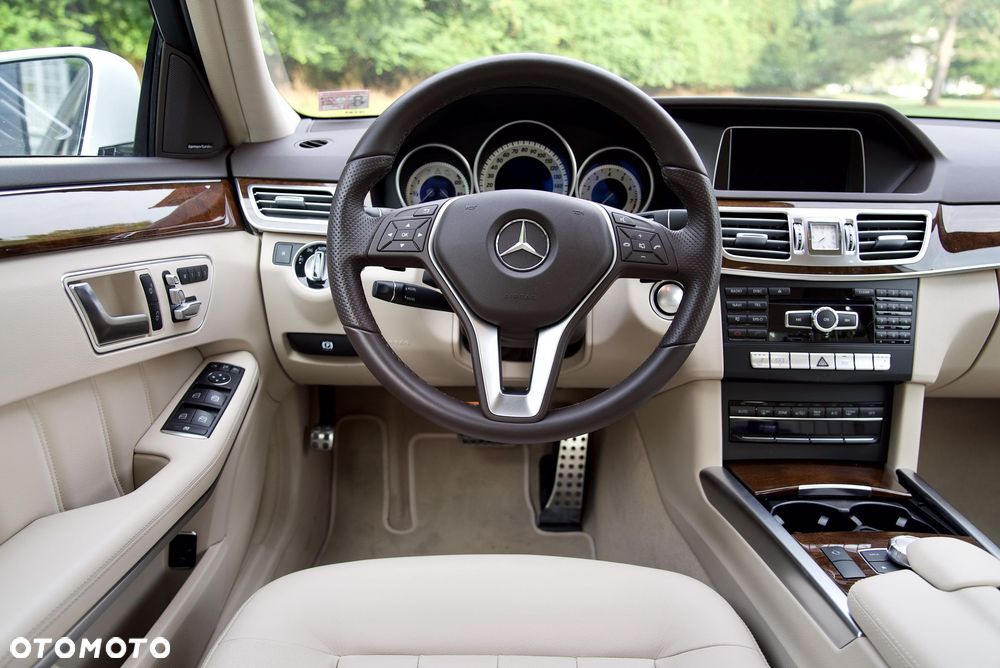 Mercedes-Benz Klasa E 350 4-Matic Avantgarde - 29
