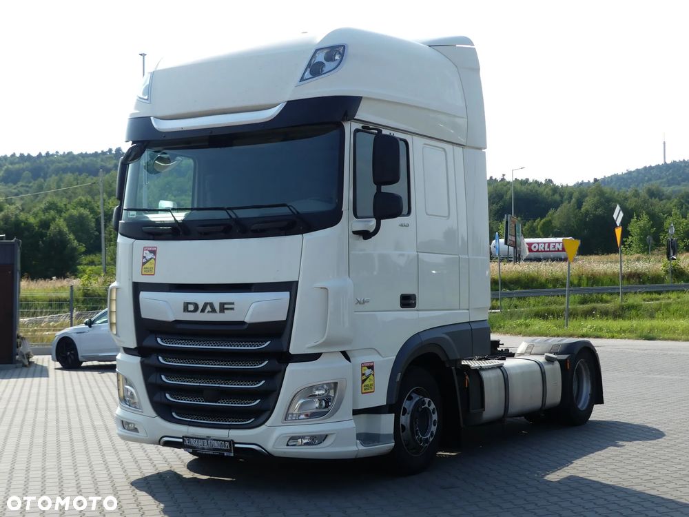 DAF XF 106.480 / LOW DECK / SUPER SPACE CAB / EURO 6 / 2021.09/ - 2