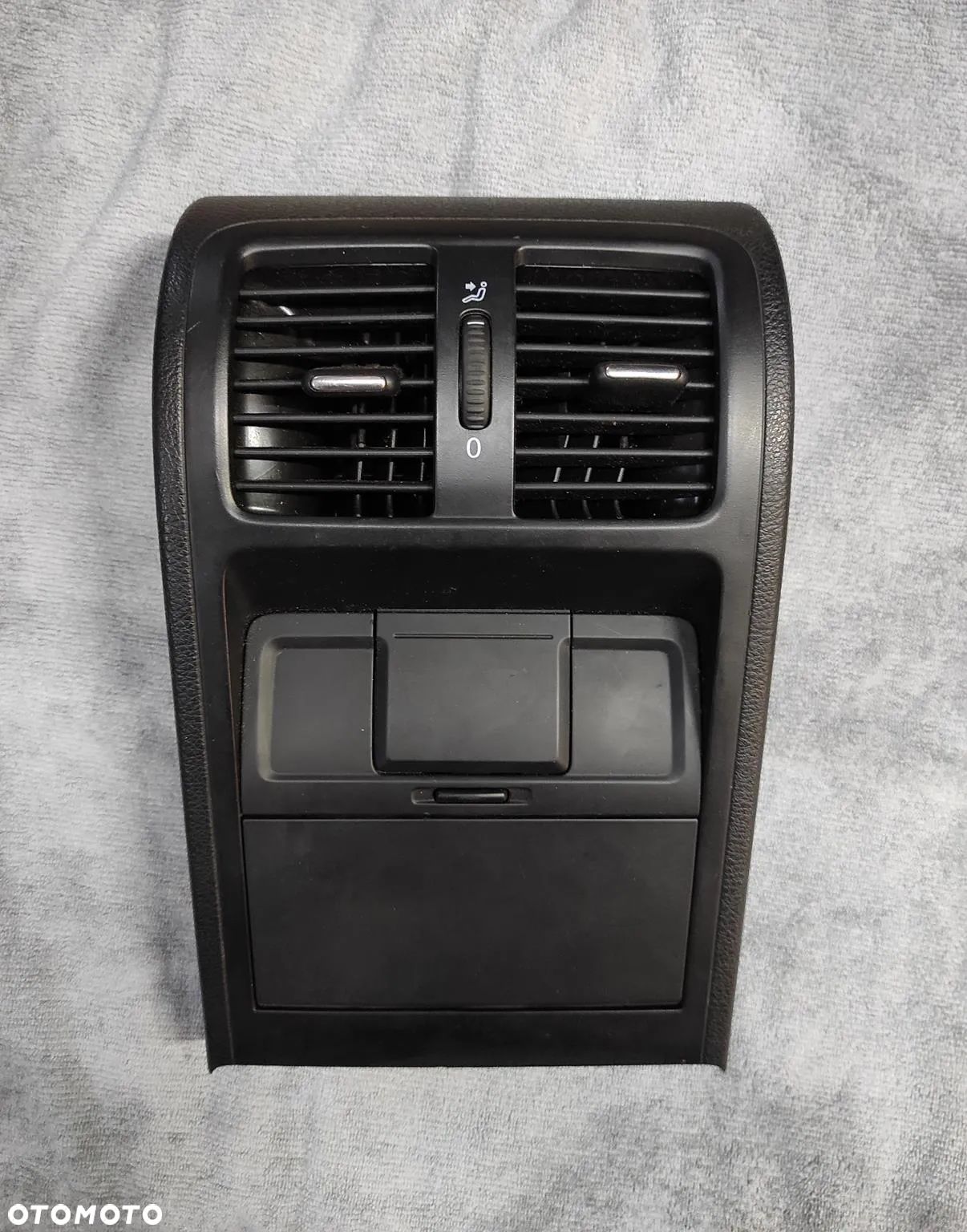 Schowek Panel Tylny Kratki Nawiewu Passat B6 Pod gniazdko 230V, - 1