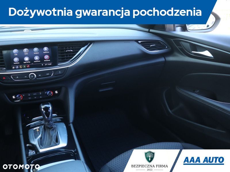 Opel Insignia - 10