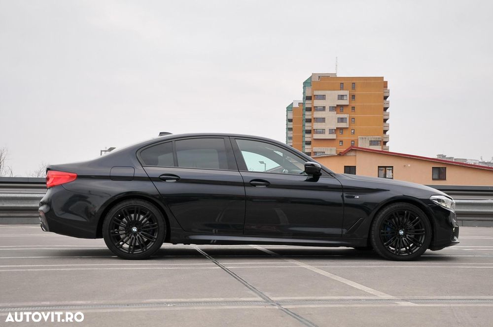 BMW Seria 5 530d xDrive Aut. Sport Line - 2