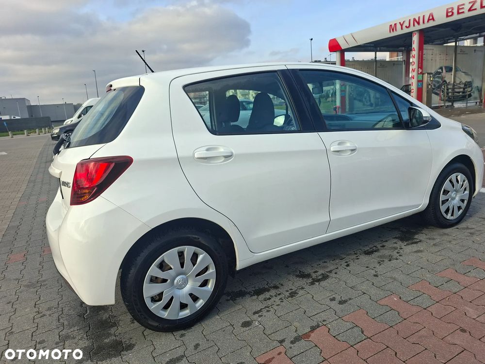Toyota Yaris - 6