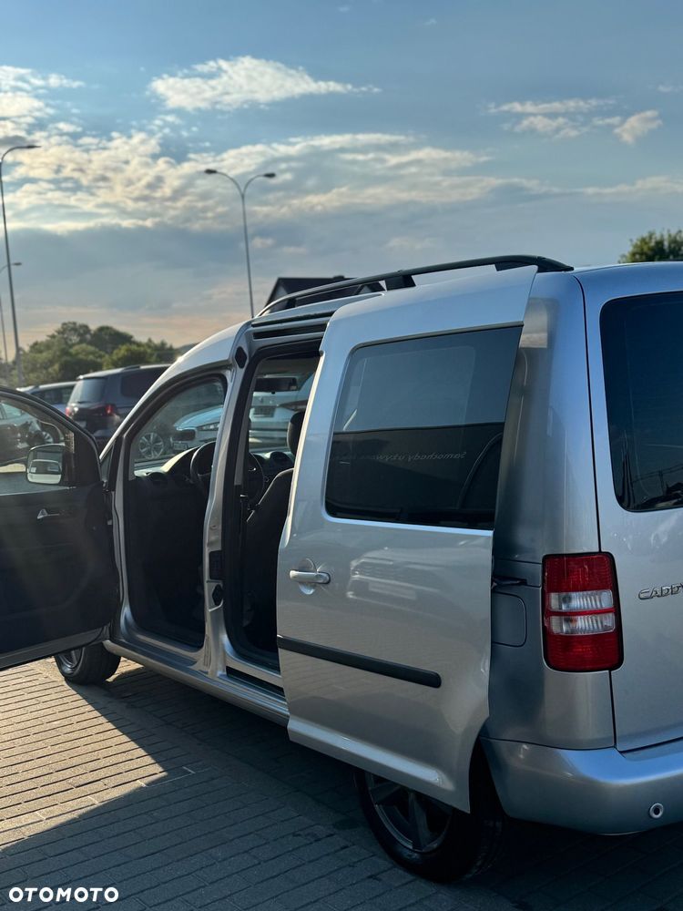 Volkswagen Caddy Comfortline - 11