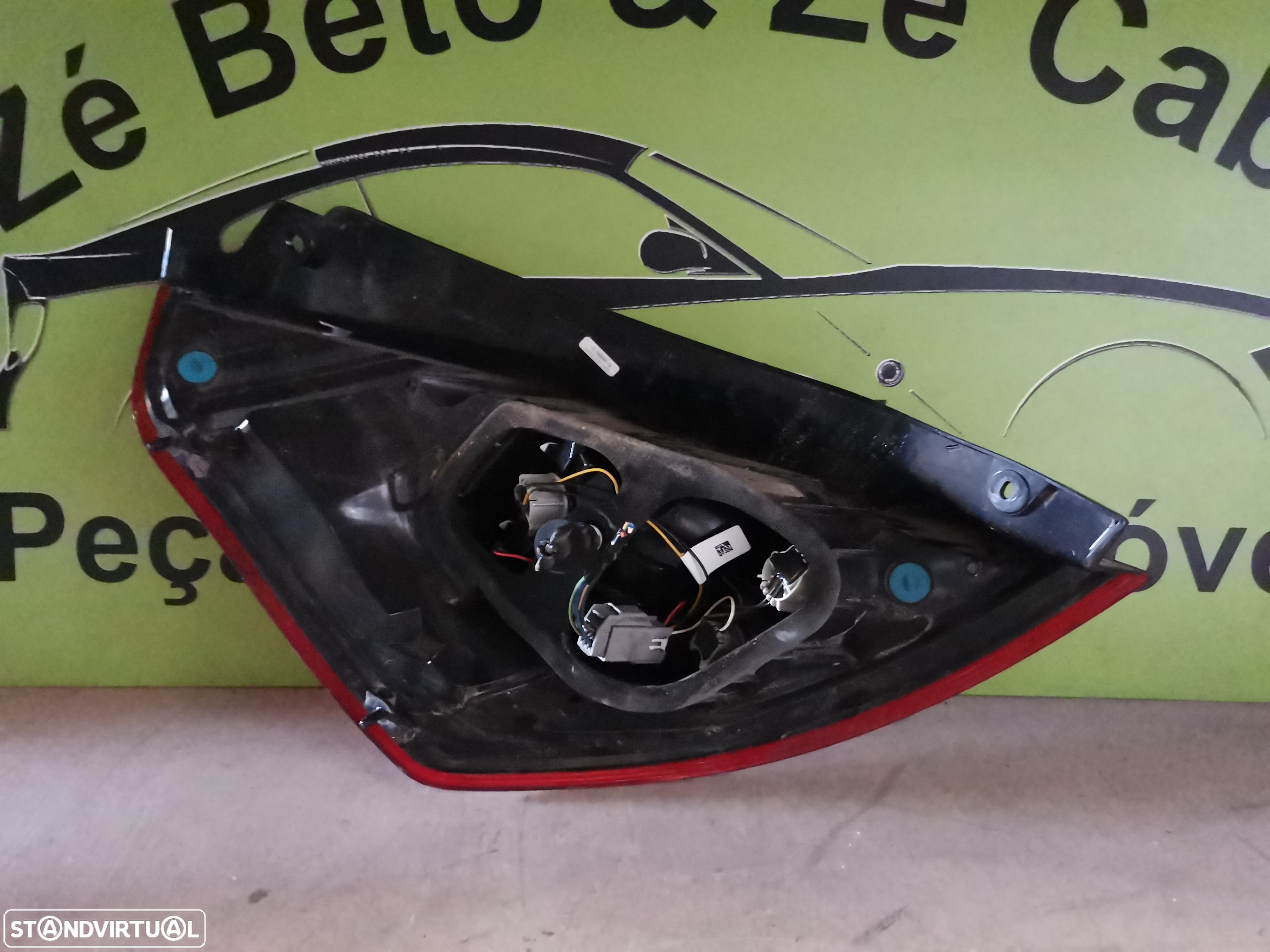 FORD FIESTA VI FAROLIM DIREITO - FT314 - 3