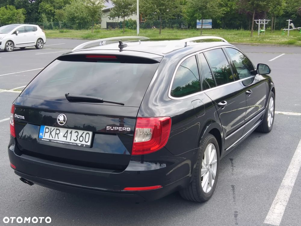 Skoda Superb 2.0 TDI DSG Elegance - 4
