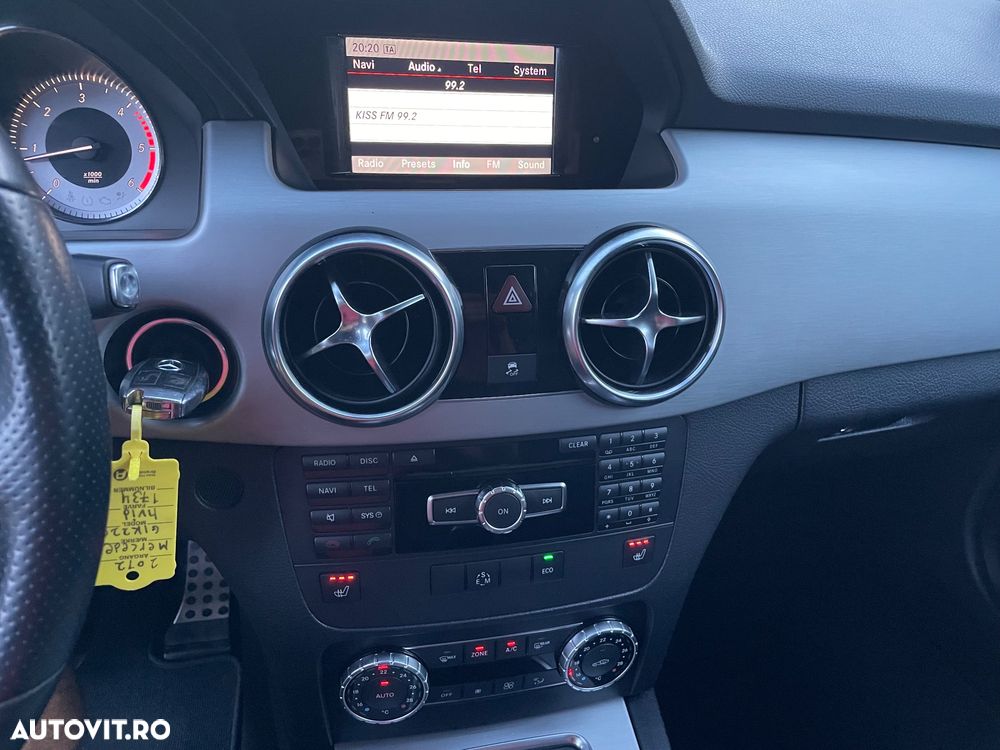 Mercedes-Benz GLK - 28