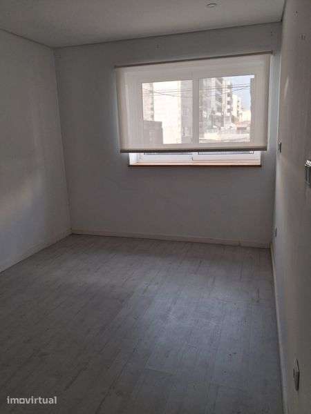 Apartamento T1 - Centro da Póvoa de Varzim - Grande imagem: 4/8