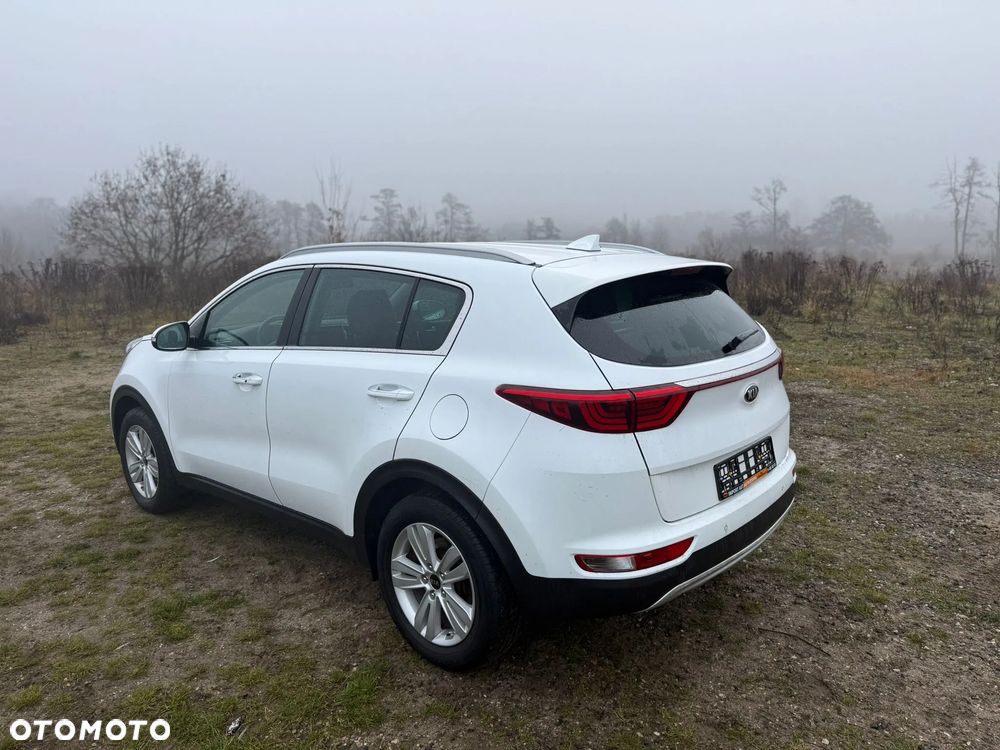 Kia Sportage 1.6 GDI 2WD Dream-Team Edition - 2