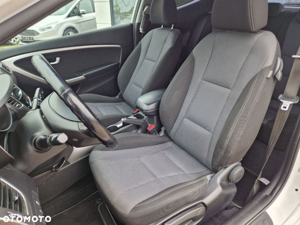 Hyundai i30 1.6 GDI Style - 10