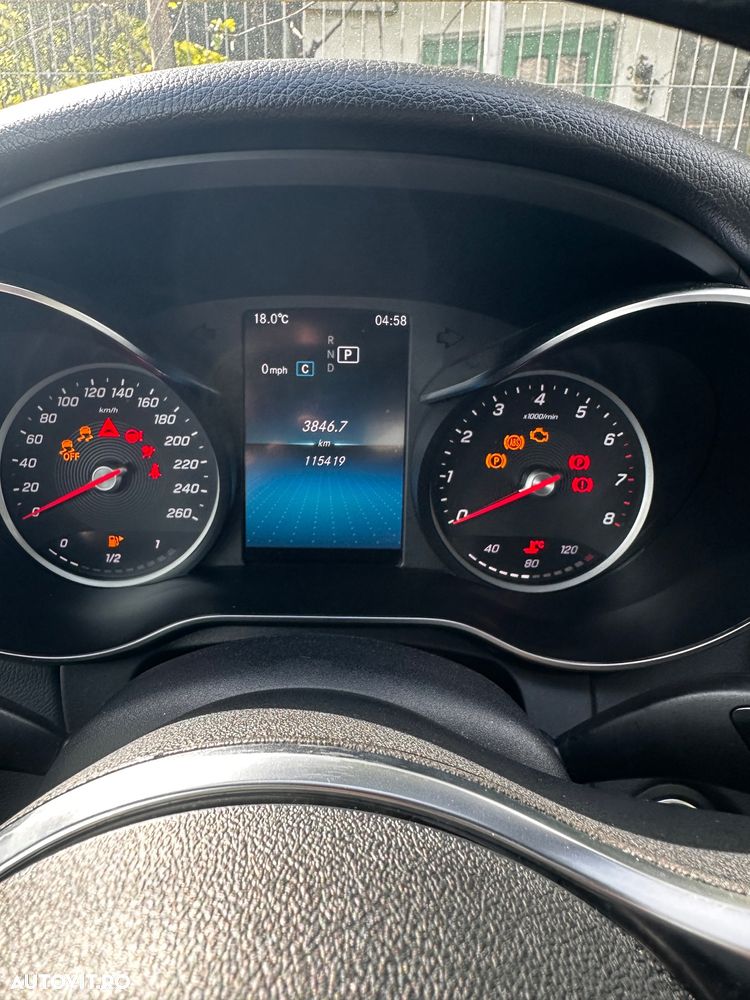 Mercedes-Benz C 300 4MATIC Aut. - 8