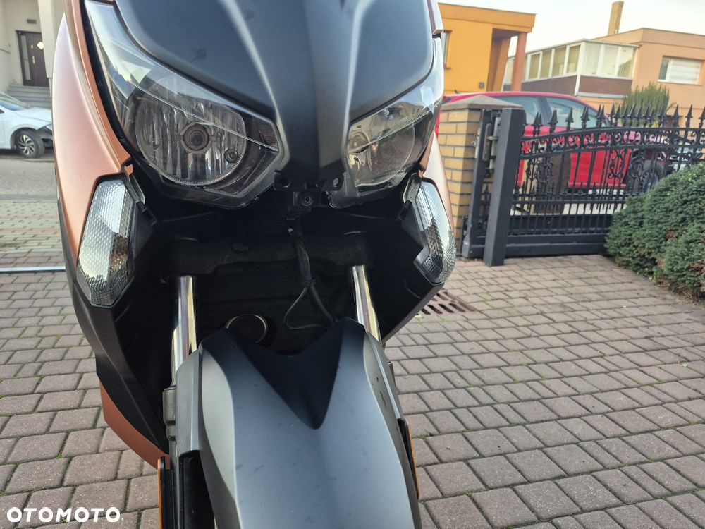 Yamaha X-max - 8