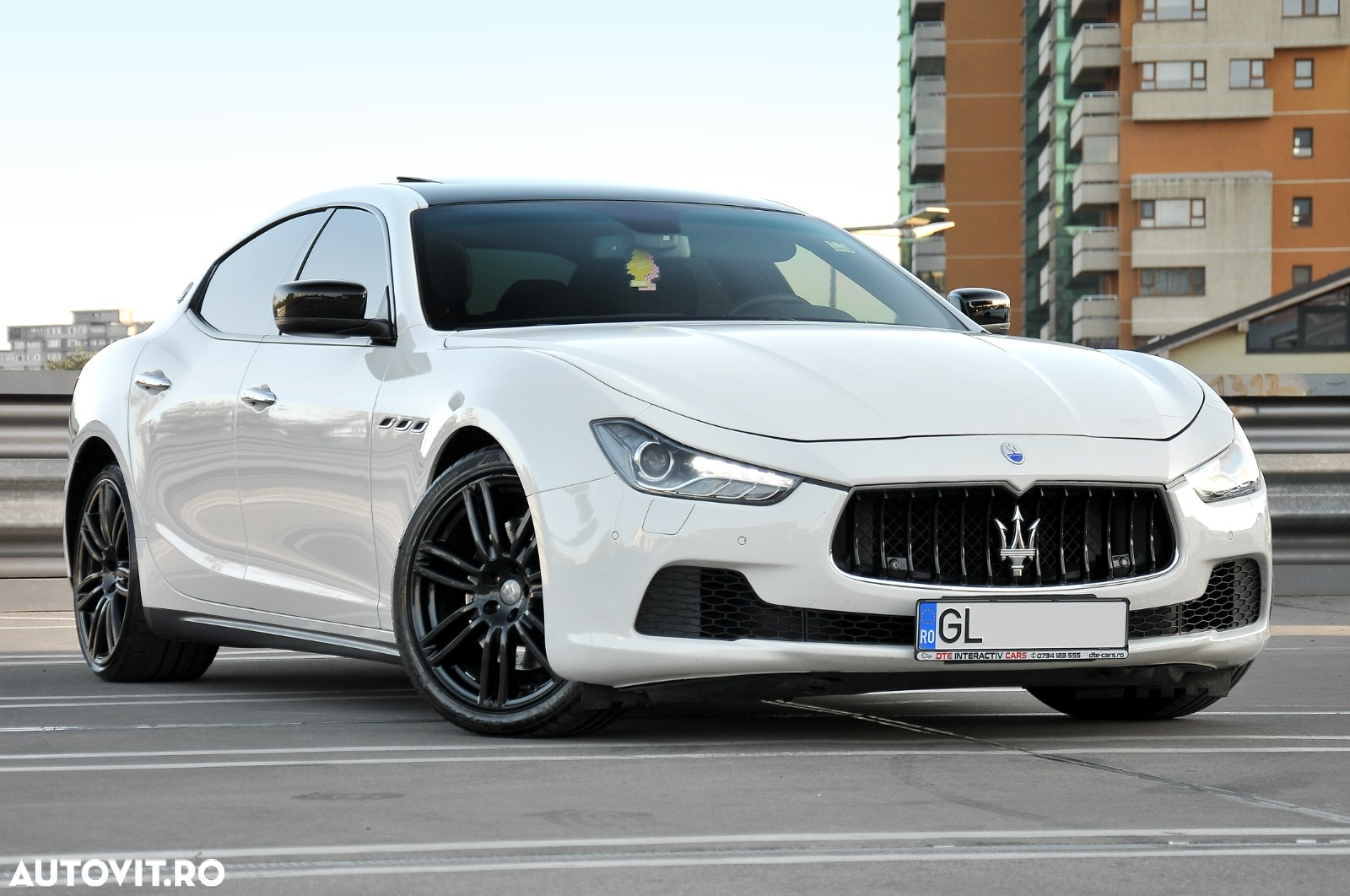 Maserati Ghibli - 2