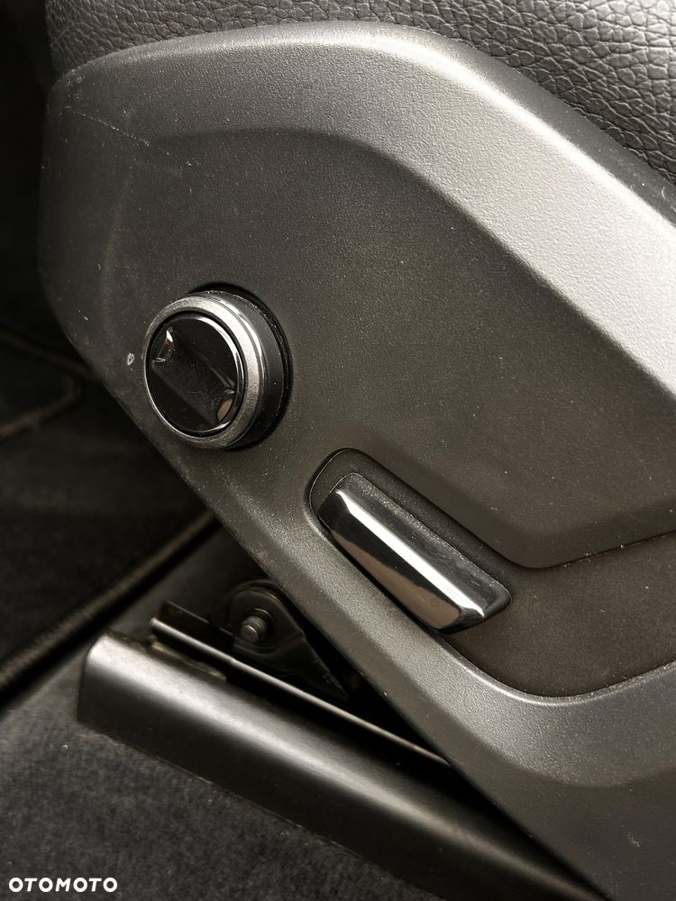 Volvo XC 60 B4 D Geartronic Momentum - 36