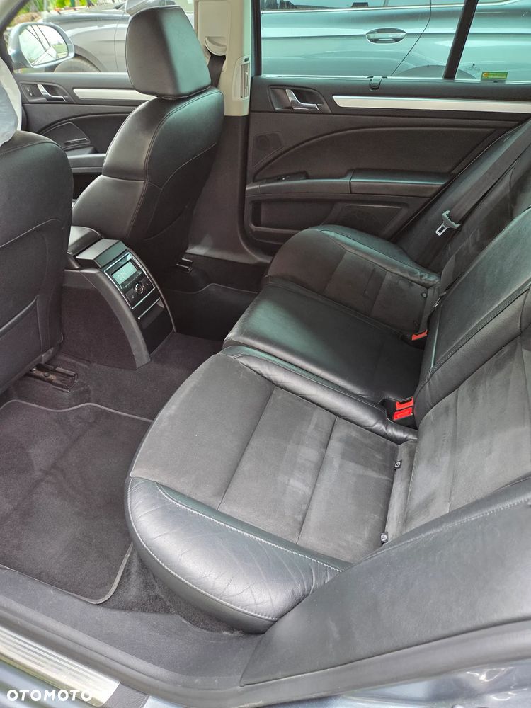 Skoda Superb 2.0 TDI 4x4 Platinum - 16