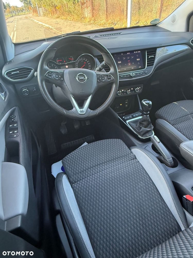 Opel Crossland X - 17