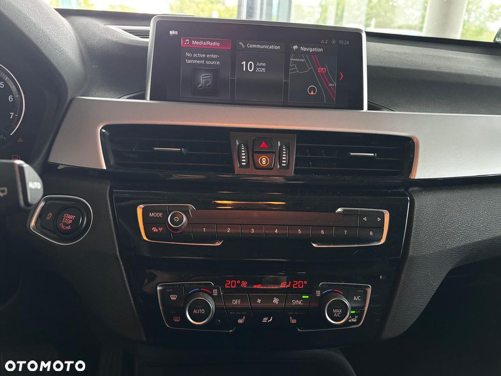 BMW X1 sDrive18i - 16