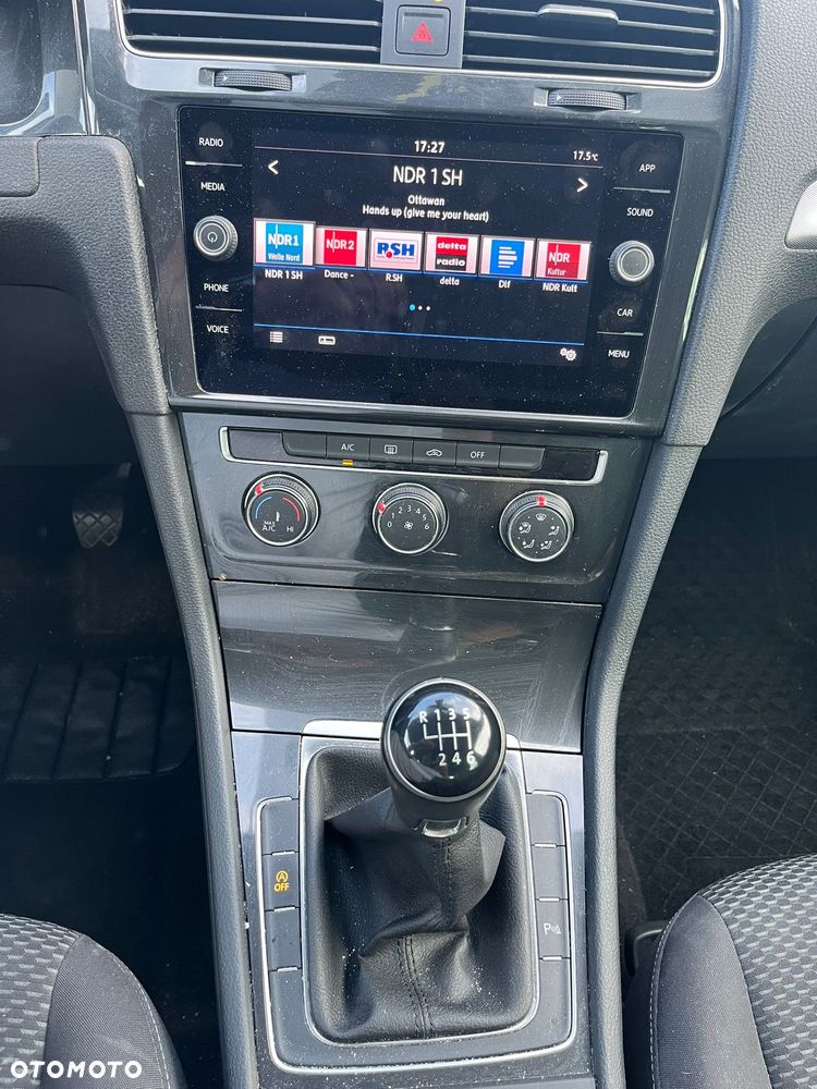 Volkswagen Golf 1.5 TSI BlueMotion ACT Comfortline - 10