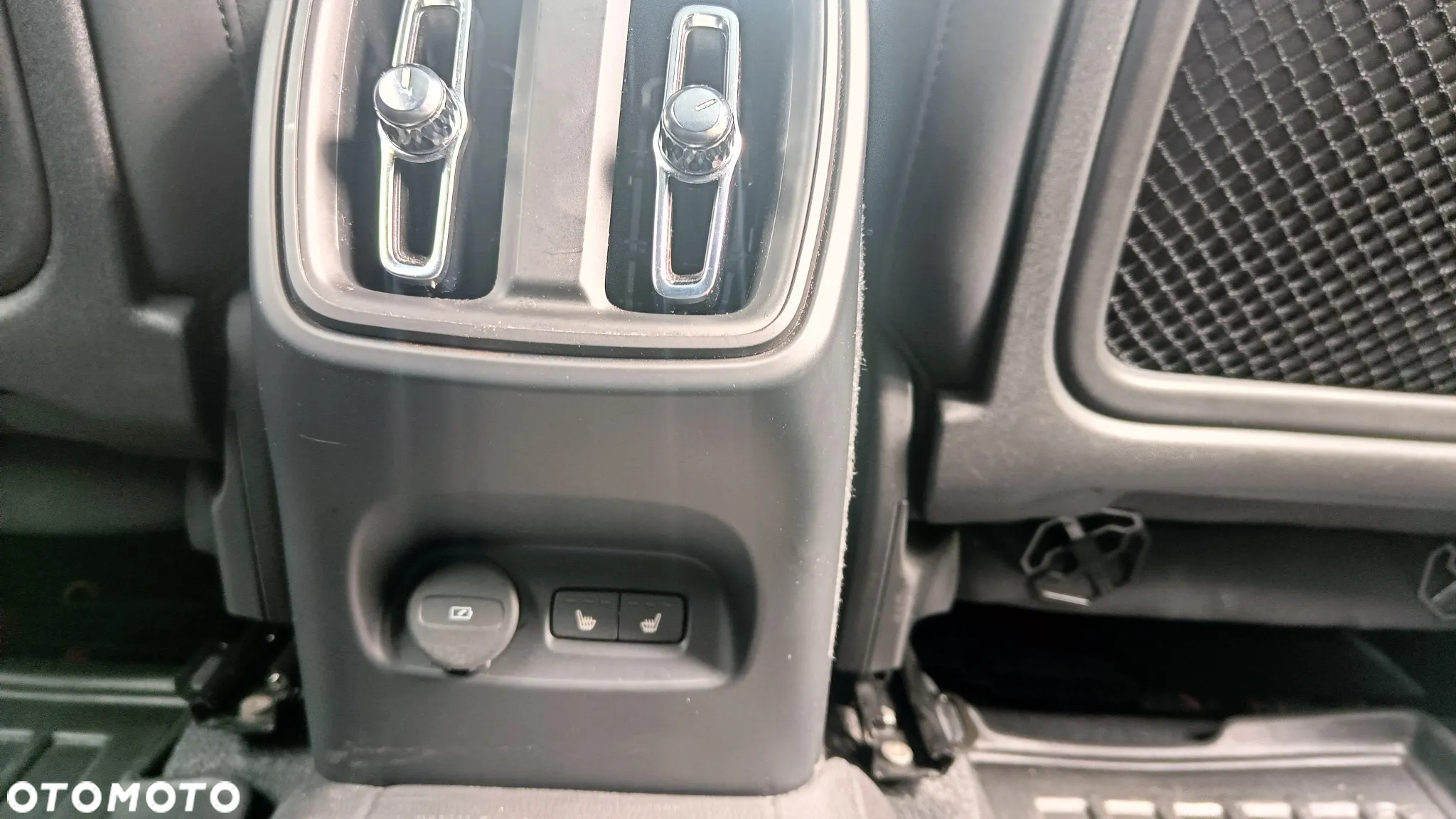 Volvo XC 40 B5 AWD Ultimate Dark - 25
