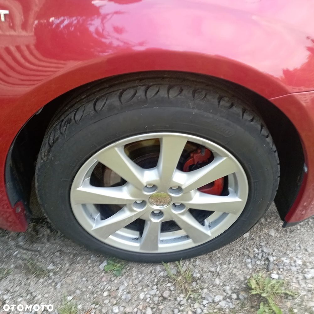Toyota Avensis 2.2 D-CAT 2010 - 33