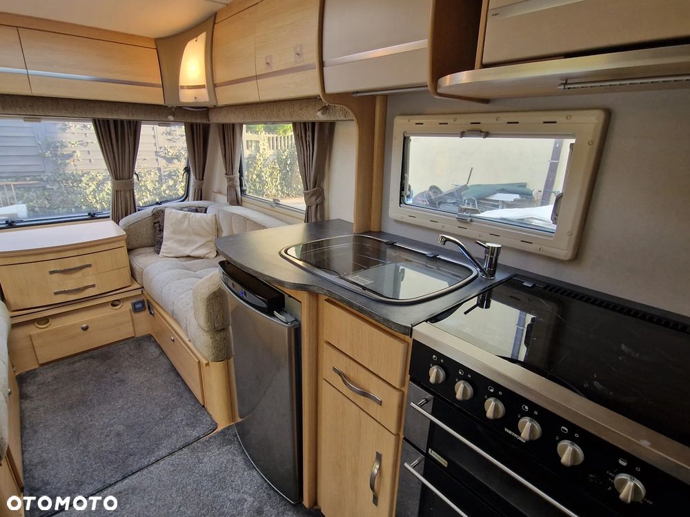 Coachman Pastiche - 3