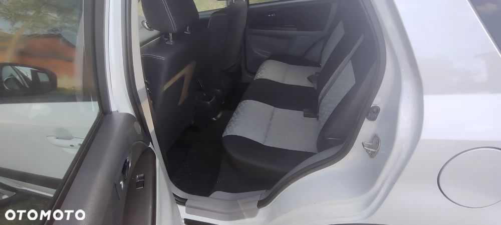 Suzuki SX4 1.6 Comfort - 14