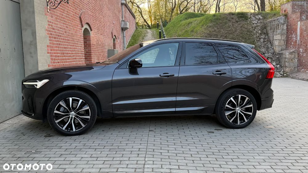 Volvo XC 60 B5 B AWD Ultra Dark - 6