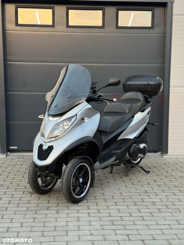 Piaggio MP-3 - 14