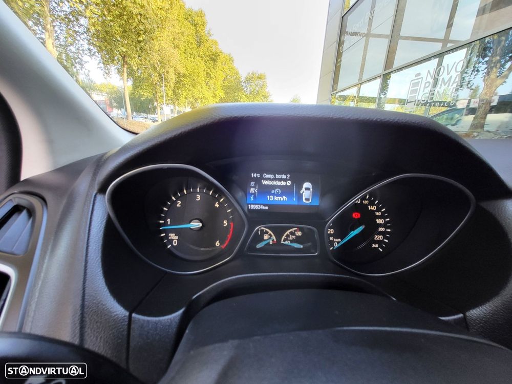 Ford Focus SW 1.5 TDCi Titanium - 8