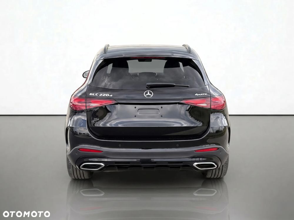 Mercedes-Benz GLC - 7