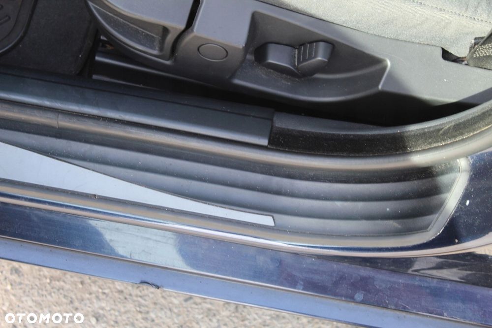 LISTWY NAKŁADKI PROGOWE WEWNĘTRZNE BMW SERIA 5 E60 - 8