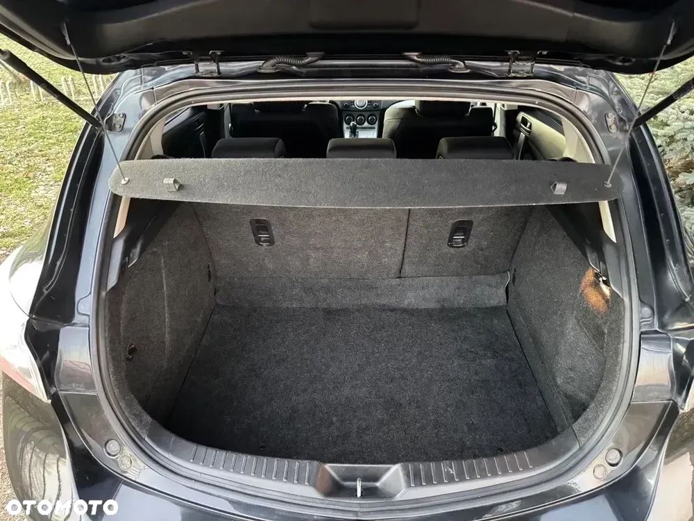 Mazda 3 - 8