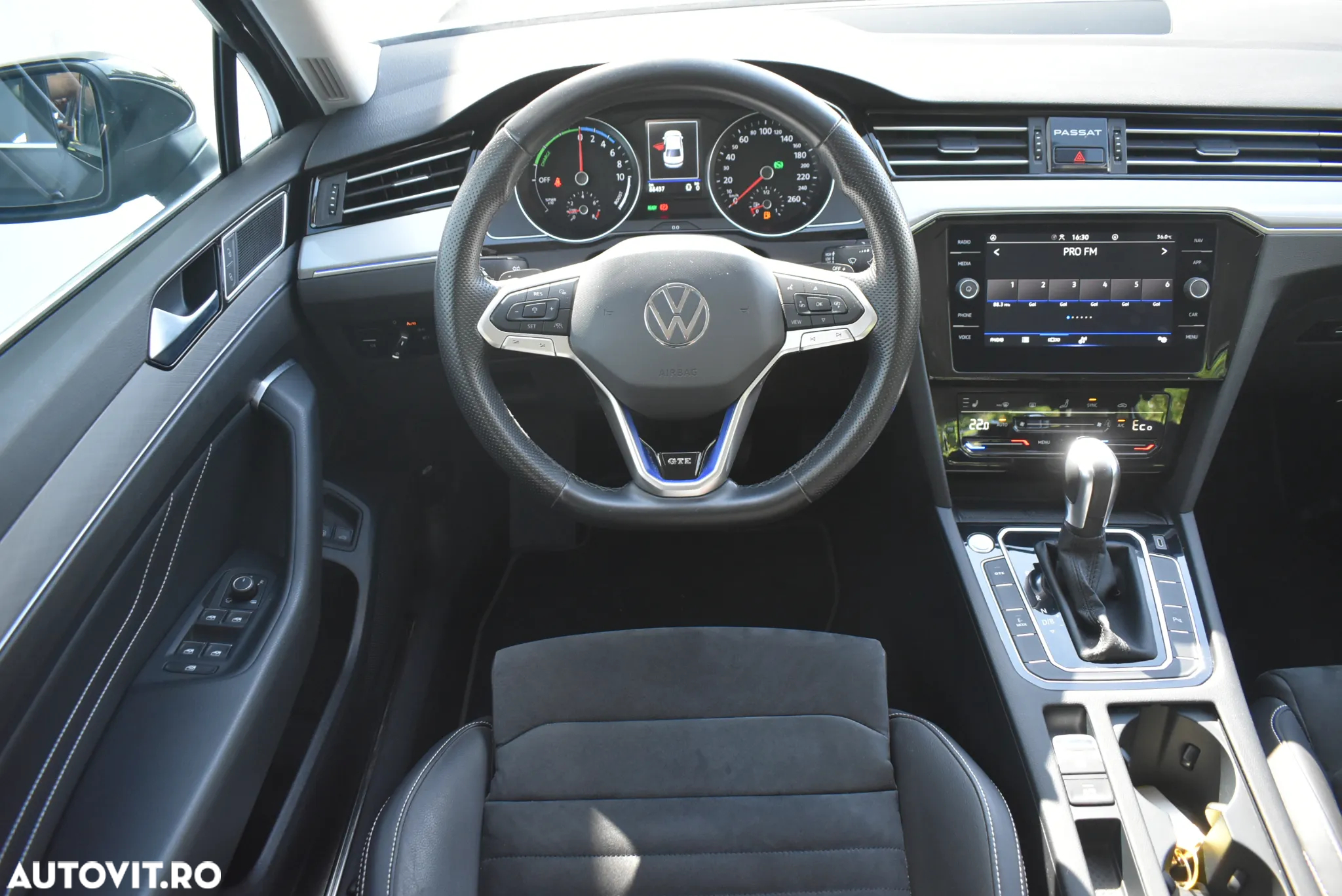Volkswagen Passat 1.4 TSI Plug-In-Hybrid DSG GTE - 23