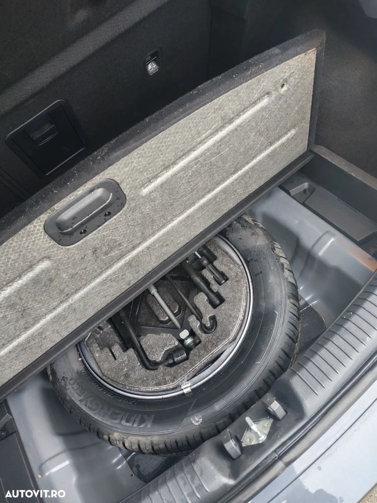 Hyundai i30 1.4 100CP 5DR M/T Highway - 6